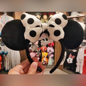 Disney Parks Minnie Mouse Ears Black White Polka Dots, Velvet